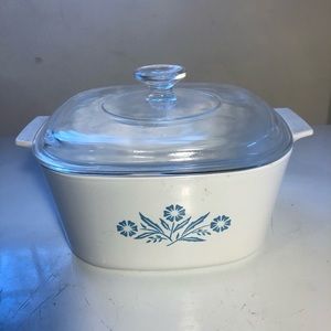 CorningWare Cornflower 3 quart Casserole with lid